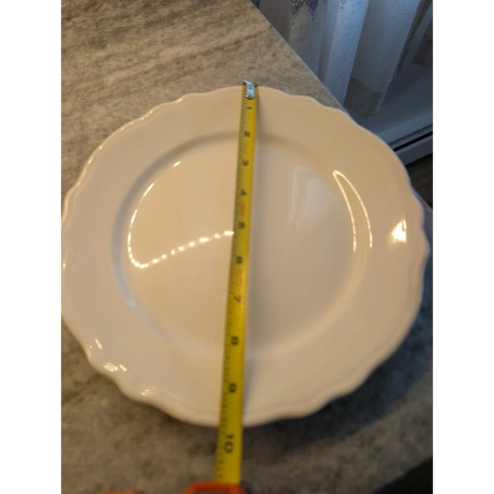Homer Laughlin Best China Whiteish Scalloped Plate 9.5